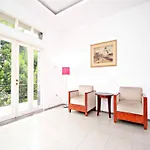 De Rafael Villa & Guest House Dago Pakar