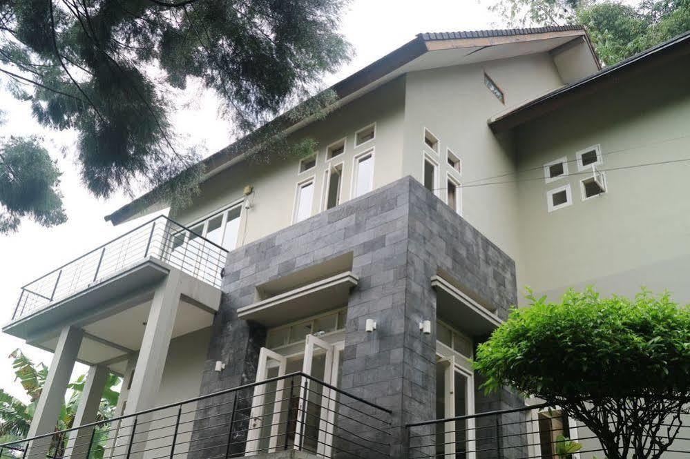 Wisma tamu De Rafael & Dago Pakar Bandung