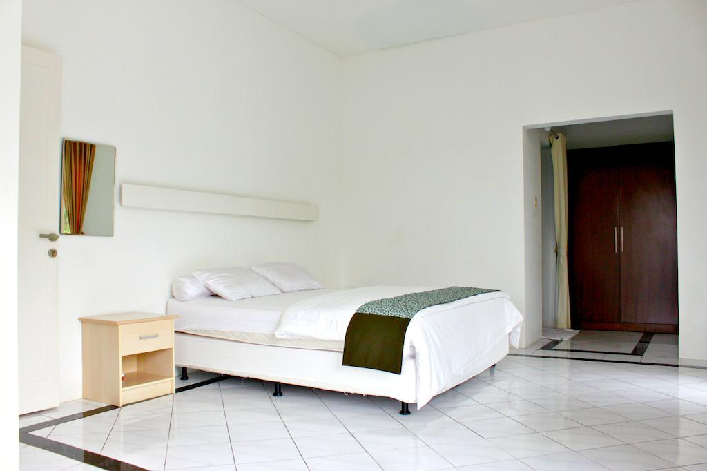 De Rafael & Dago Pakar Bandung