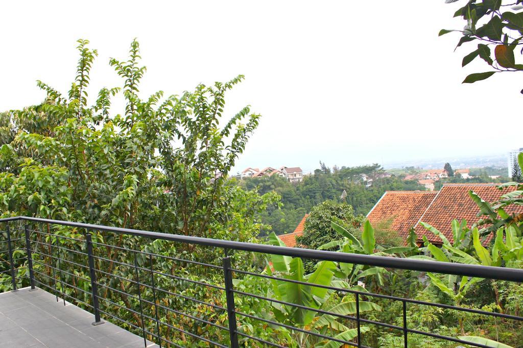De Rafael & Dago Pakar Wisma tamu Bandung